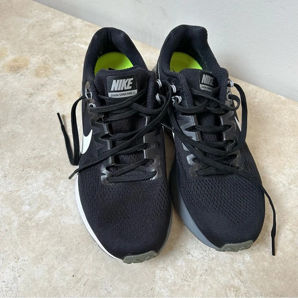 Nike Zoom Structure 21 black sneakers for women w/Gray white sole size 8.5 EUC! - Picture 3 of 9
